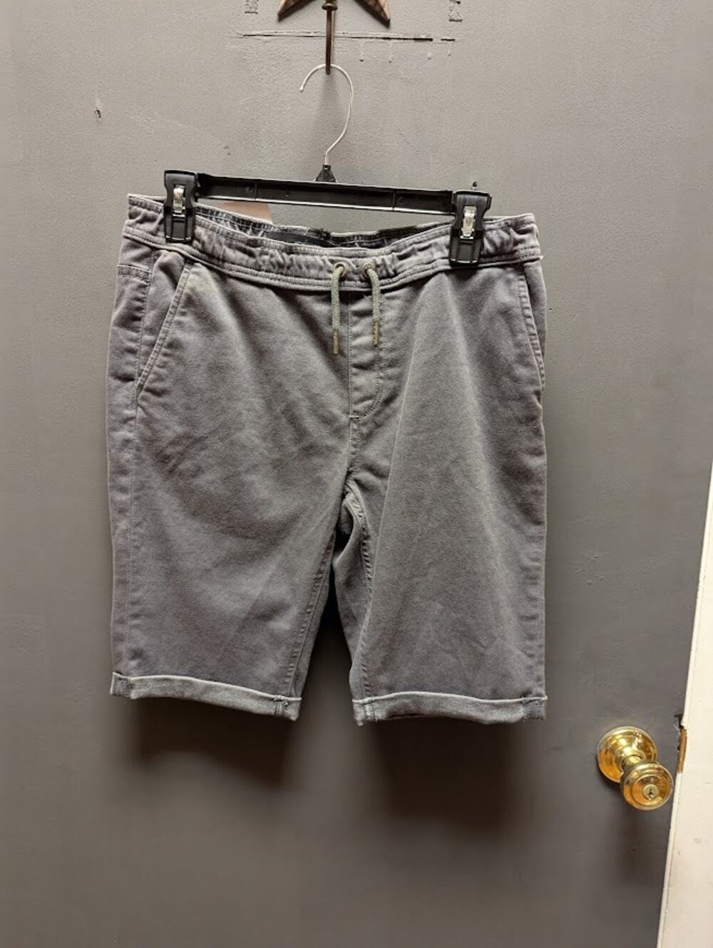 Joe's The Jogger Shorts Slim Fit Large (14-16) Youth Boys gray drawstring waist
